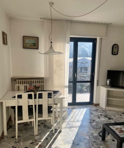 Clusone con tre camere e balcone abitabile