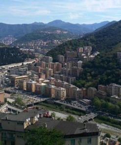 Molassana due camere balcone e posto auto